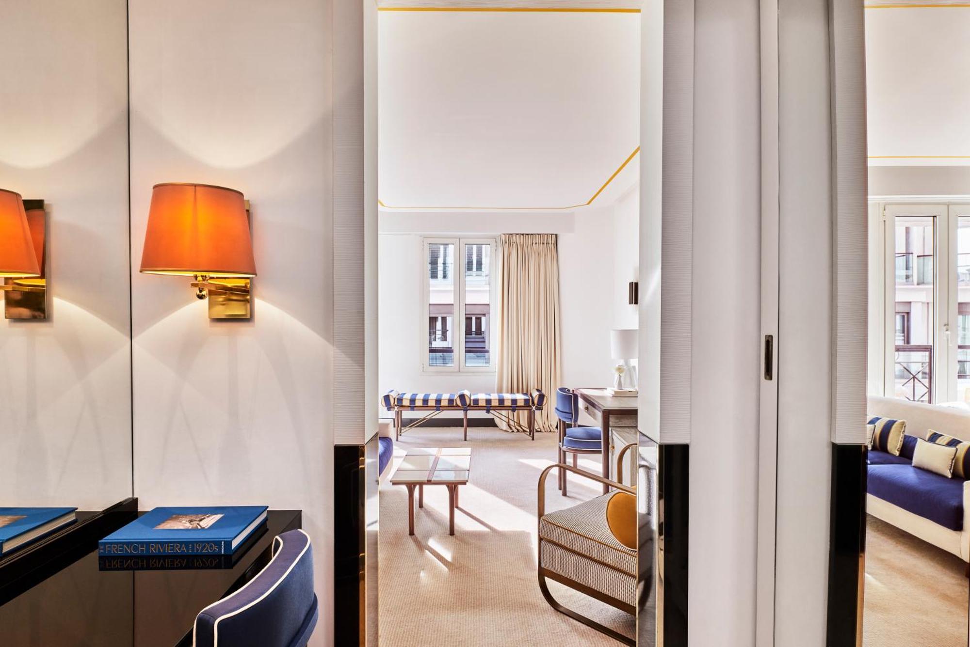 Junior Suite avec vue sur mer partielle